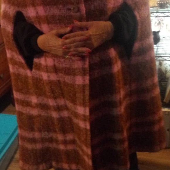 1970's-100% wool cape coat !! - Picture 3 of 13